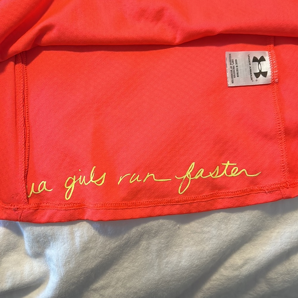 Under Armour Women’s Heat Gear Semi-Fitted Neon Orange Pullover Polyester - Picture 3 of 4
